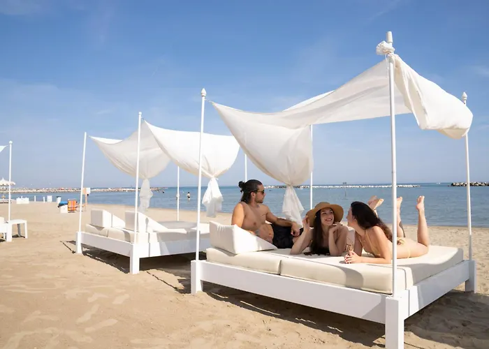 Blue Paradise Hotel